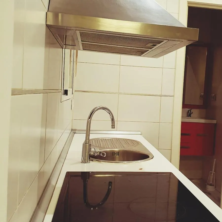 דירה ברצלונה Studio Or Rooms With Private Bathroom Or Rooms With Shared Bathroom ספרד