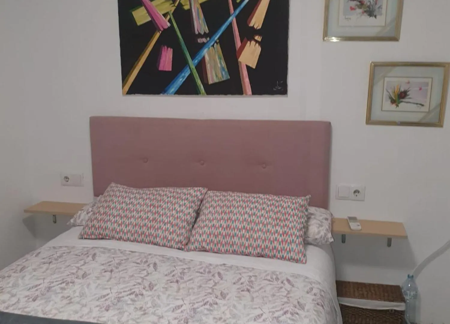 ברצלונה Studio Or Rooms With Private Bathroom Or Rooms With Shared Bathroom 0*,