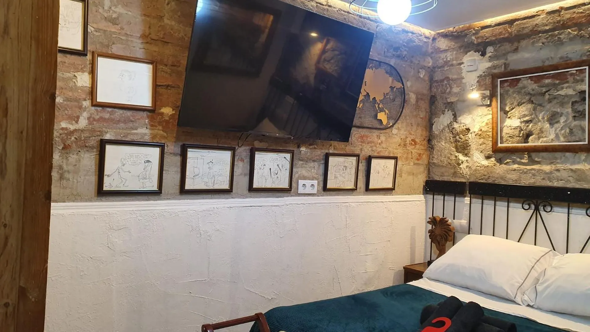 דירה ברצלונה Studio Or Rooms With Private Bathroom Or Rooms With Shared Bathroom