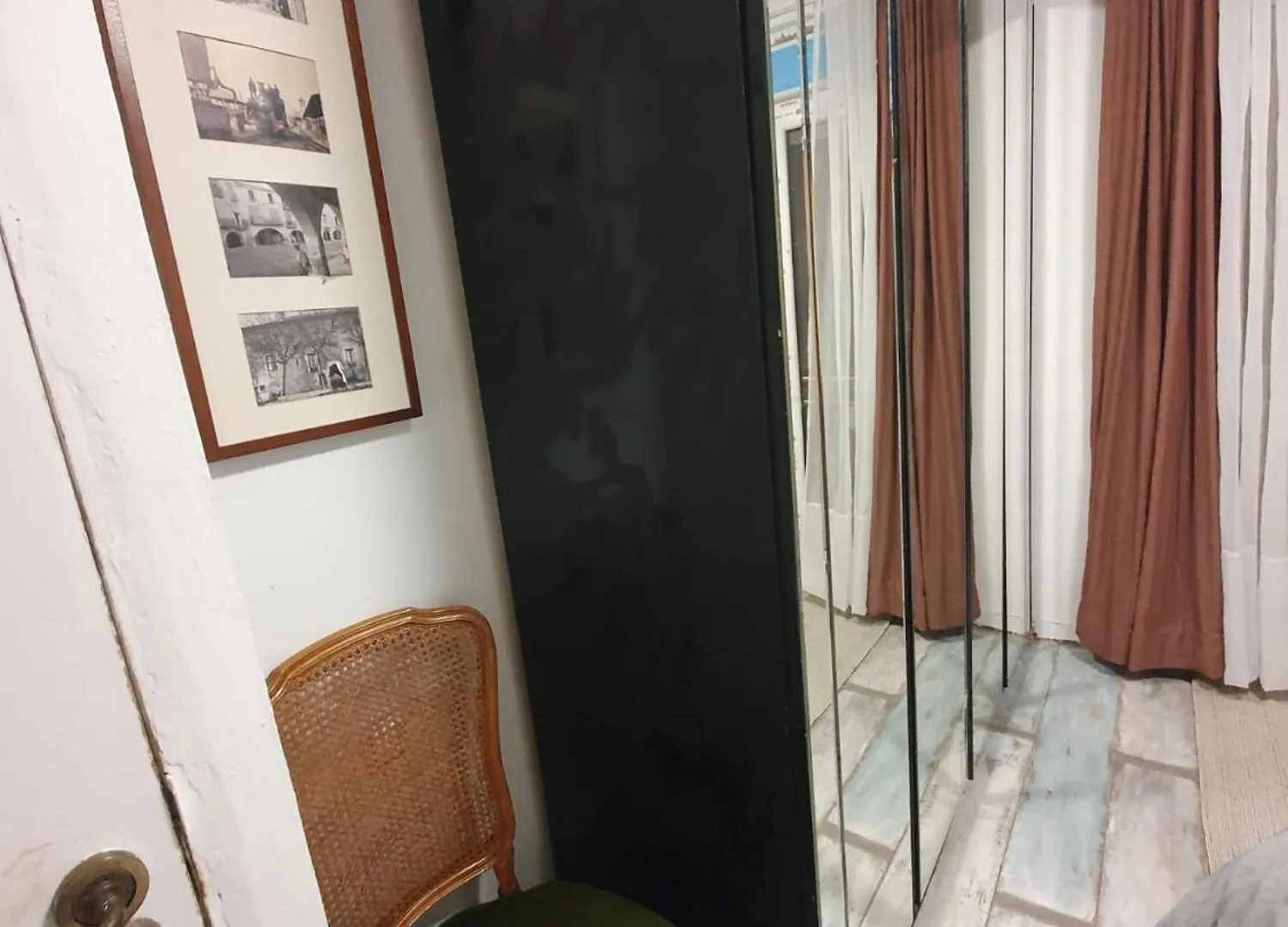 Apartment Studio Or Rooms With Private Bathroom Or Rooms With Shared Bathroom Barcelona