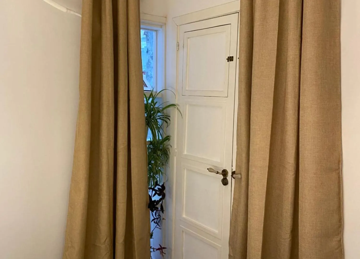 Studio Or Rooms With Private Bathroom Or Rooms With Shared Bathroom Barcelona Spain