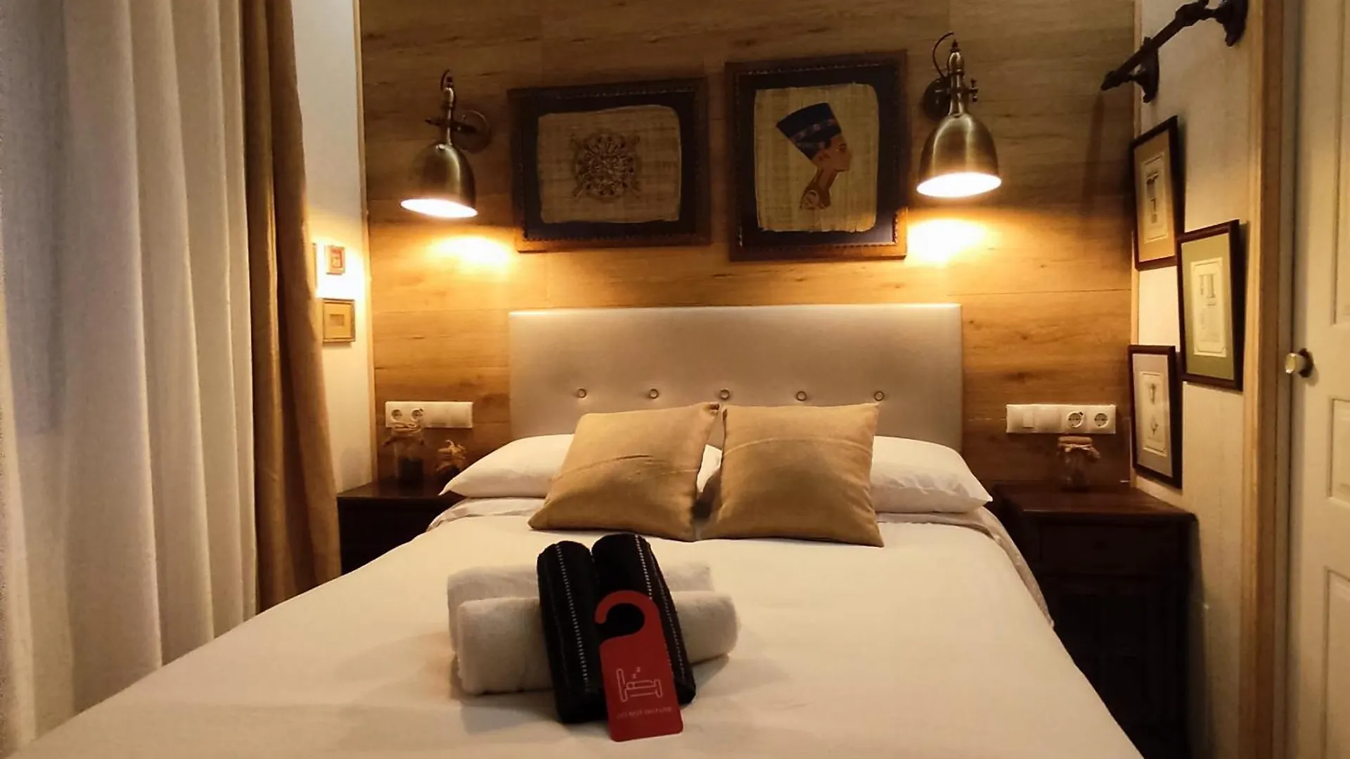 Studio Or Rooms With Private Bathroom Or Rooms With Shared Bathroom Barcelona