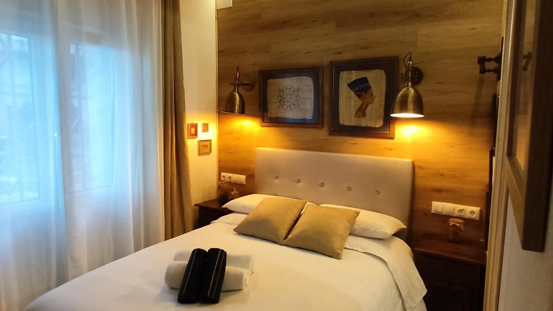 Studio Or Rooms With Private Bathroom Or Rooms With Shared Bathroom Barcelona Apartment