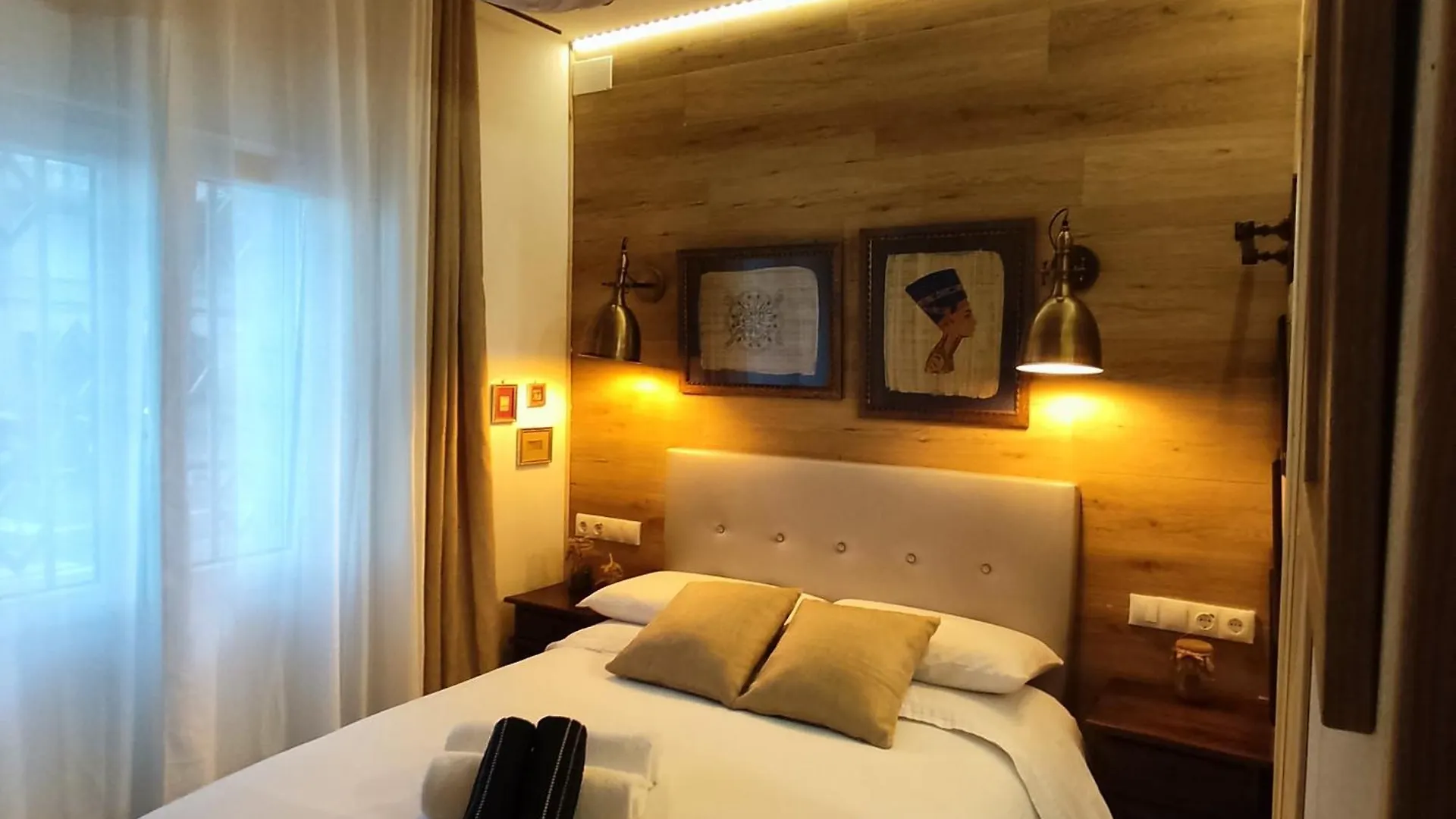 Studio Or Rooms With Private Bathroom Or Rooms With Shared Bathroom Barcelona Apartment