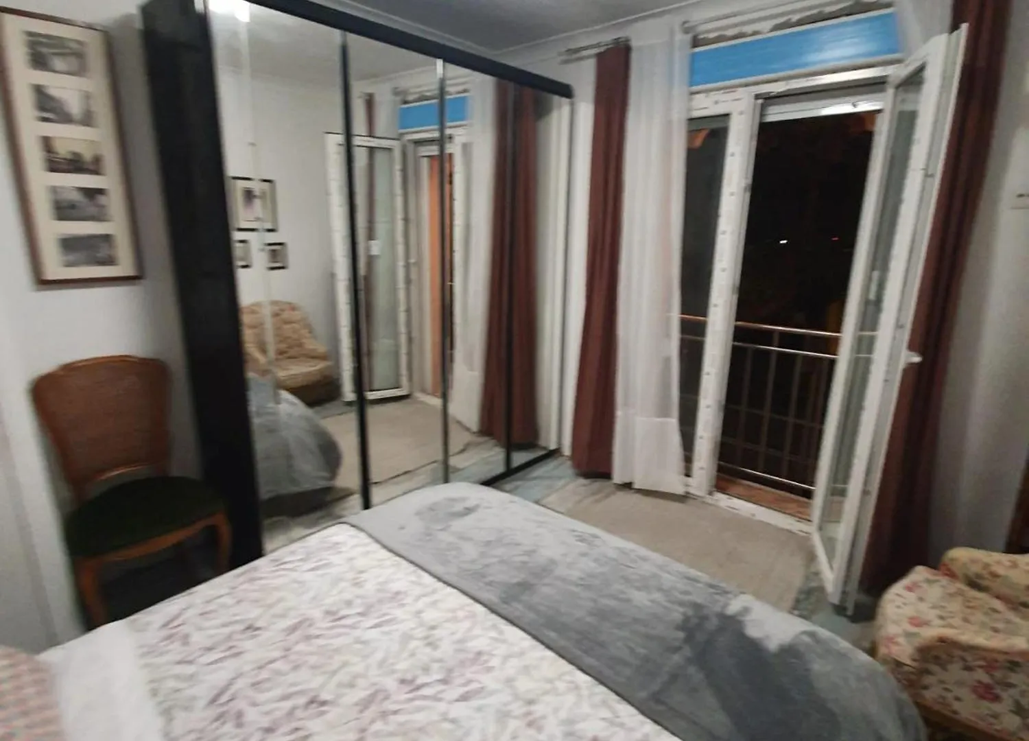 Studio Or Rooms With Private Bathroom Or Rooms With Shared Bathroom Barcelona Spain